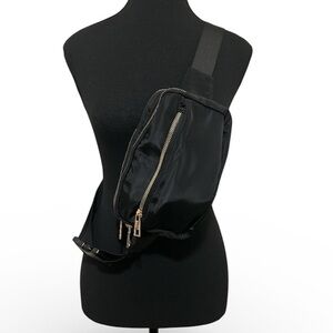 Unisex Black Crossbody/Belt Bag 3 Zipper Pockets with Gold Hardware - NWT